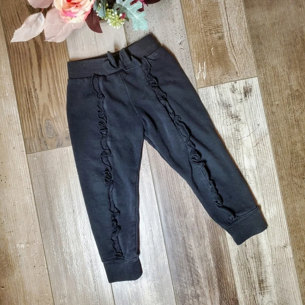Garanimals Toddler Girls Size 2T  Black Jogging Ruffle Pants Joggers EUC